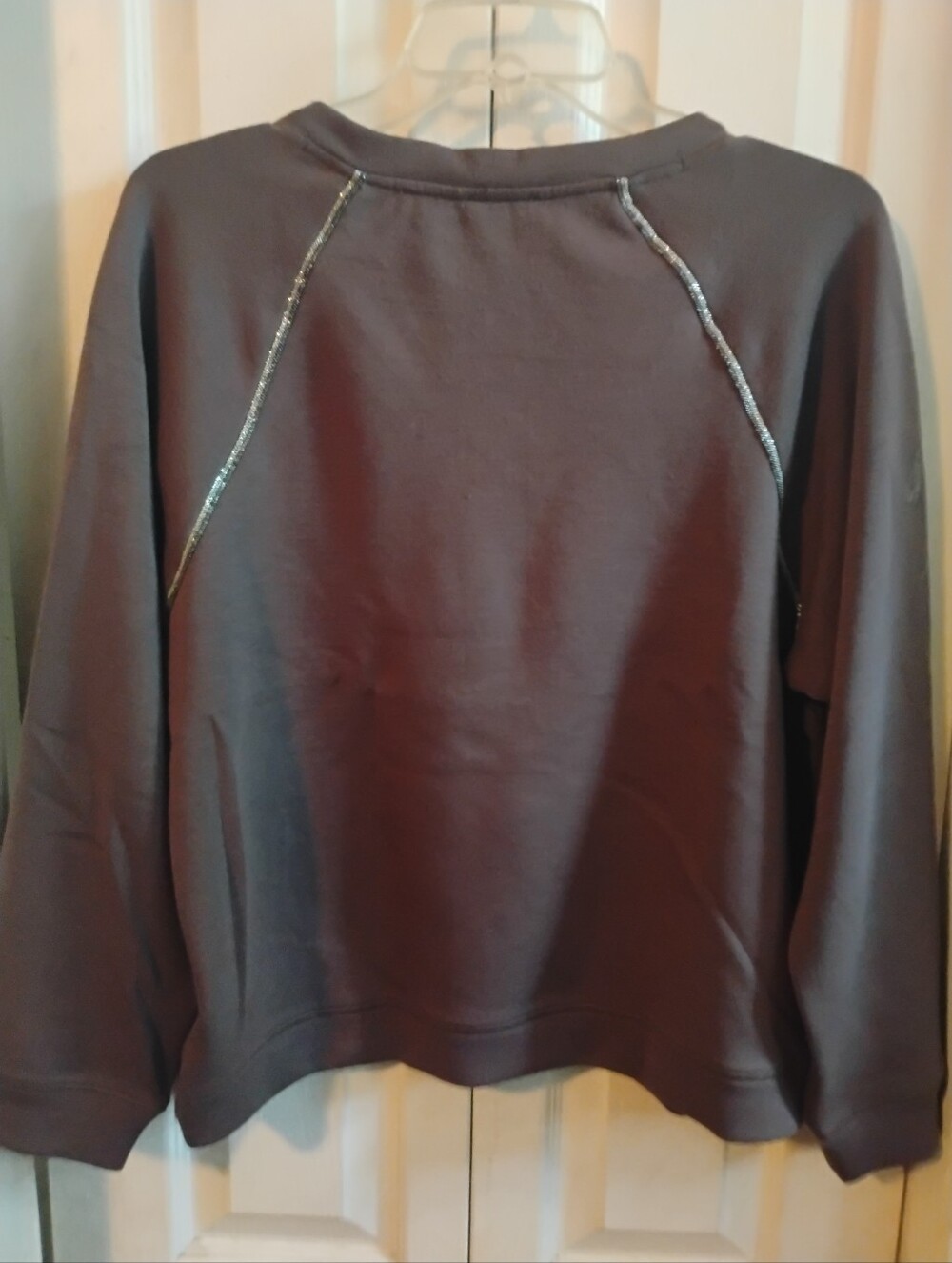 Elie Tahari Gray Embellished V-Neck Sweatshirt, Size Medium M/M - Picture 3 of 10